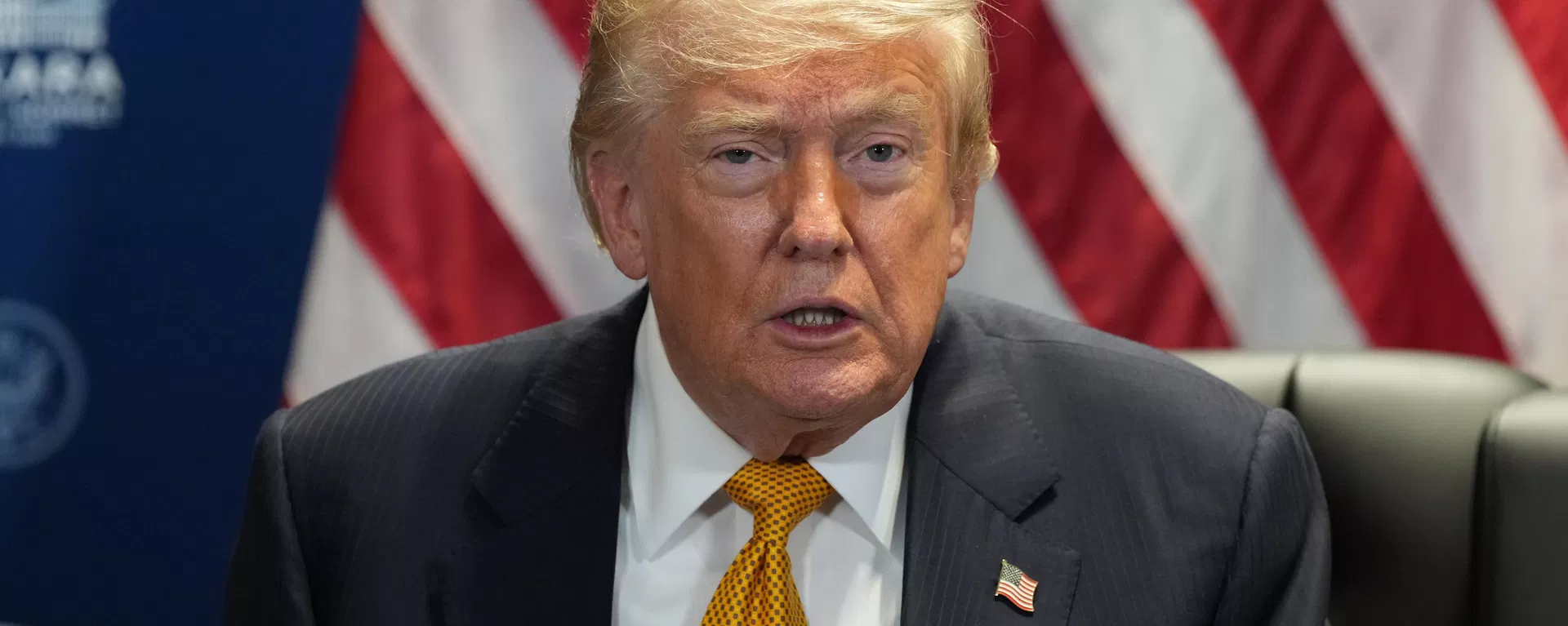 U.S. President Donald Trump meets with Ukraine's President Volodymyr Zelensky on the sidelines of the NATO summit in Ankara, Turkey, Wednesday, July 8, 2026. ( - Sputnik International, 1920, 14.09.2026