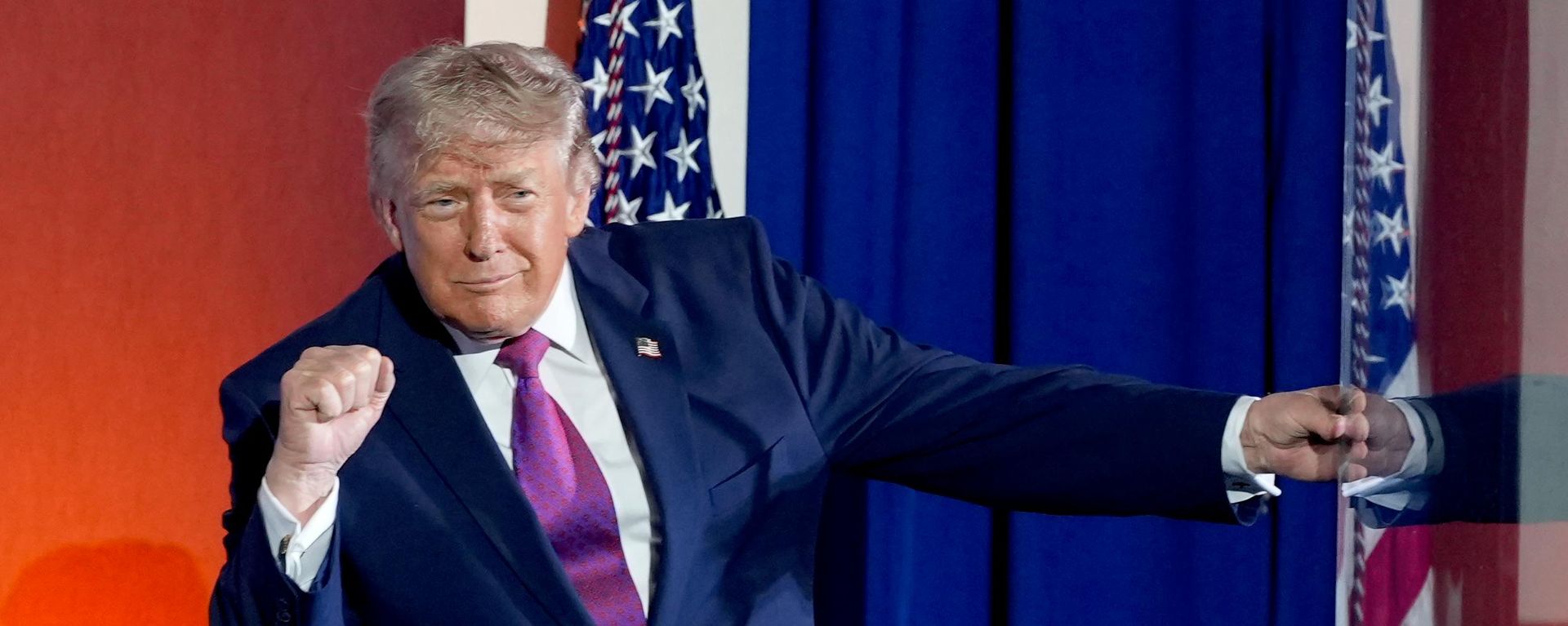President Donald Trump gestures after speaking at Mount Rushmore National Memorial, Friday, July 3, 2026, near Keystone, S.D. - Sputnik International, 1920, 03.10.2026
