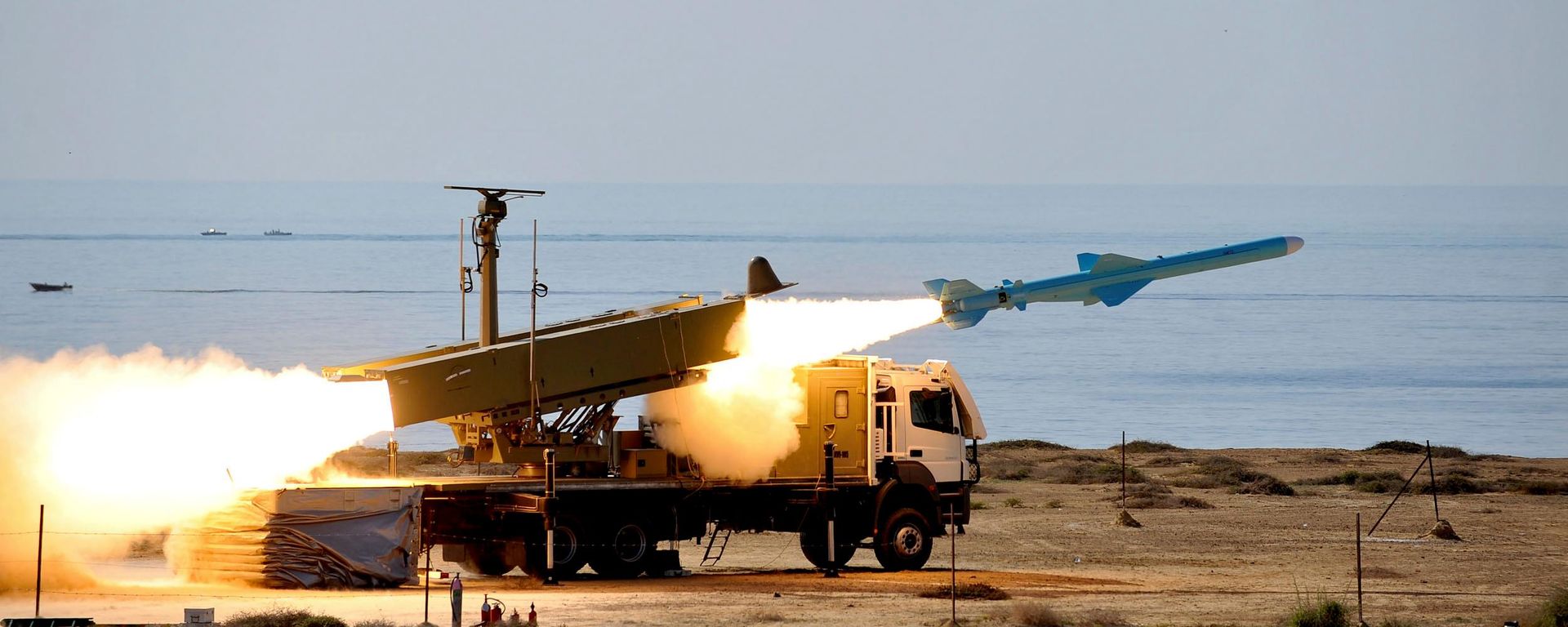 In this Monday, Jan. 2, 2012 file photo released by Iranian Students News Agency, ISNA, on Monday, Jan. 2, 2012, a Ghader missile is launched at the shore of sea of Oman during Iran's navy drill - Sputnik International, 1920, 26.09.2026