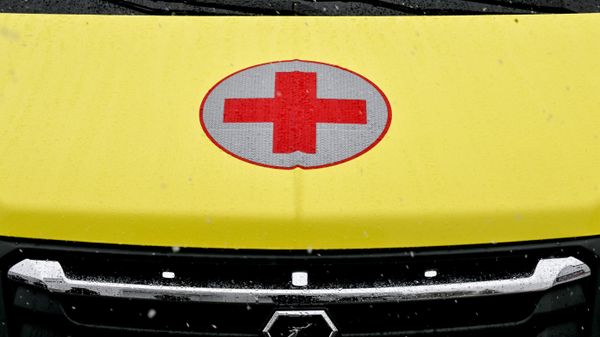 Red cross on Russian ambulance. File photo. - Sputnik International