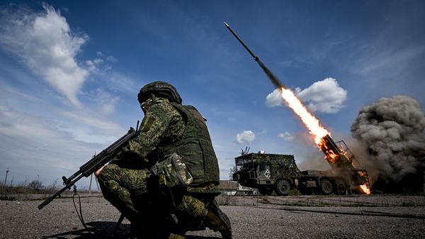 Combat operations by a Uragan multiple-launch rocket system crew from the 273rd Artillery Brigade of the 34th Artillery Division, serving with Russia’s Zapad Battlegroup near Kupyansk - Sputnik International