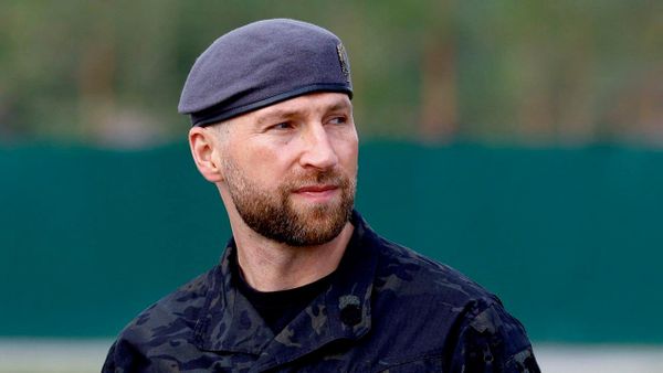 Ukrainian Acting Defense Minister Yevhen Khmara before a reburial ceremony for Yevhen Konovalets, one of founders and leaders of the Organization of Ukrainian Nationalists (OUN), at the National Military Memorial Cemetery outside of Kiev, Ukraine, August 18 - Sputnik International