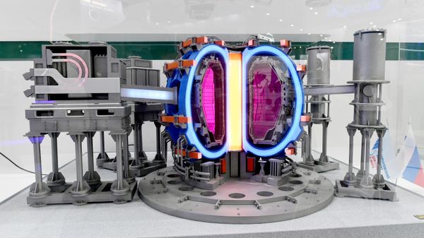 A prototype of the modernized T-15MD hybrid thermonuclear reactor is on display at the Kurchatov Institute's stand during the Army-2023 International Military-Technical Forum at the Patriot Convention and Exhibition Center. - Sputnik International