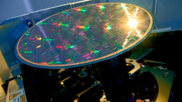 Moscow Center for Photonics - Sputnik International