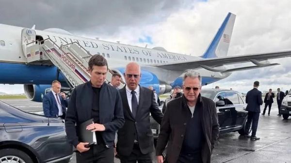 Steve Witkoff and Jared Kushner arrive in Moscow. September 5, 2026 - Sputnik International