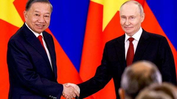 Meeting between Russian President Vladimir Putin and Vietnamese President To Lam - Sputnik International