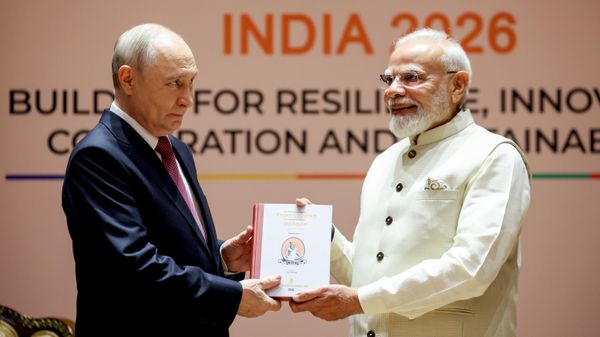 Russian President Vladimir Putin and Indian Prime Minister Narendra Modi during a meeting on the sidelines of the BRICS summit in New Delhi on September 11, 2026. - Sputnik International