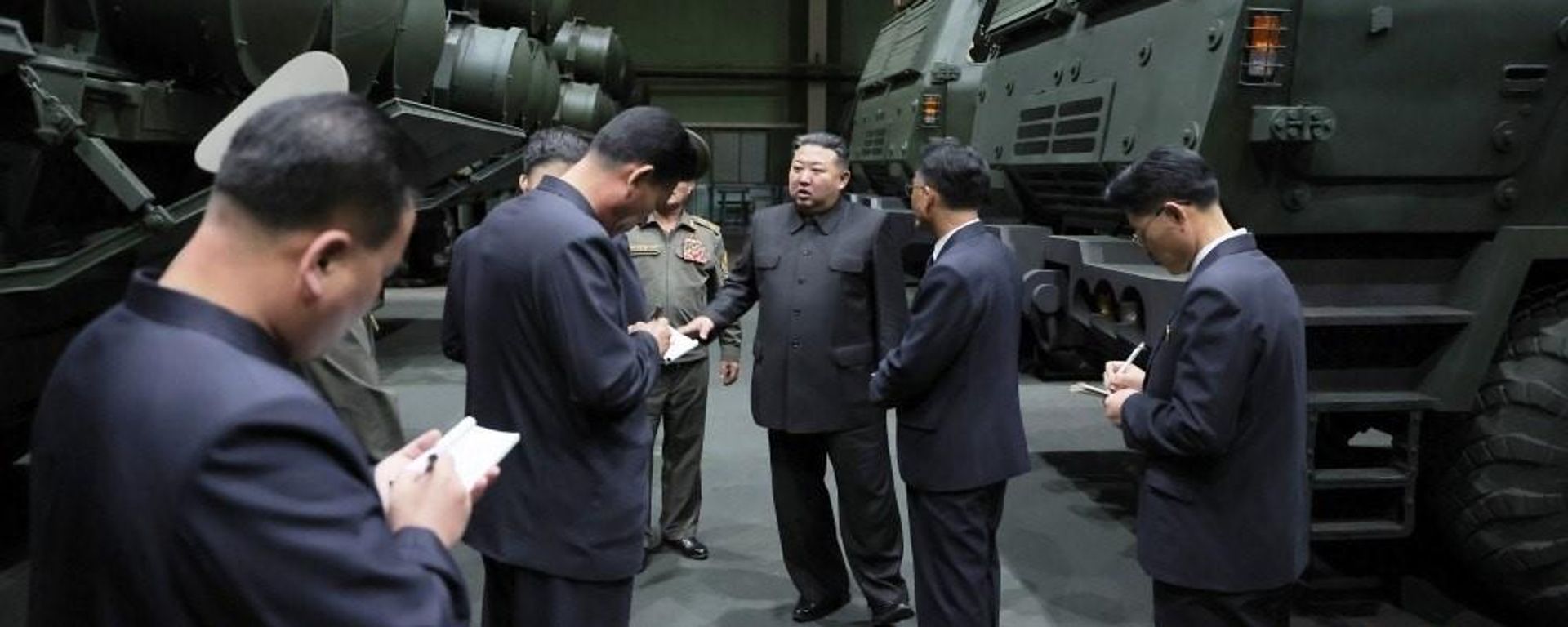 North Korean leader Kim Jong-un inspects defense production line. File photo - Sputnik International, 1920, 19.09.2026