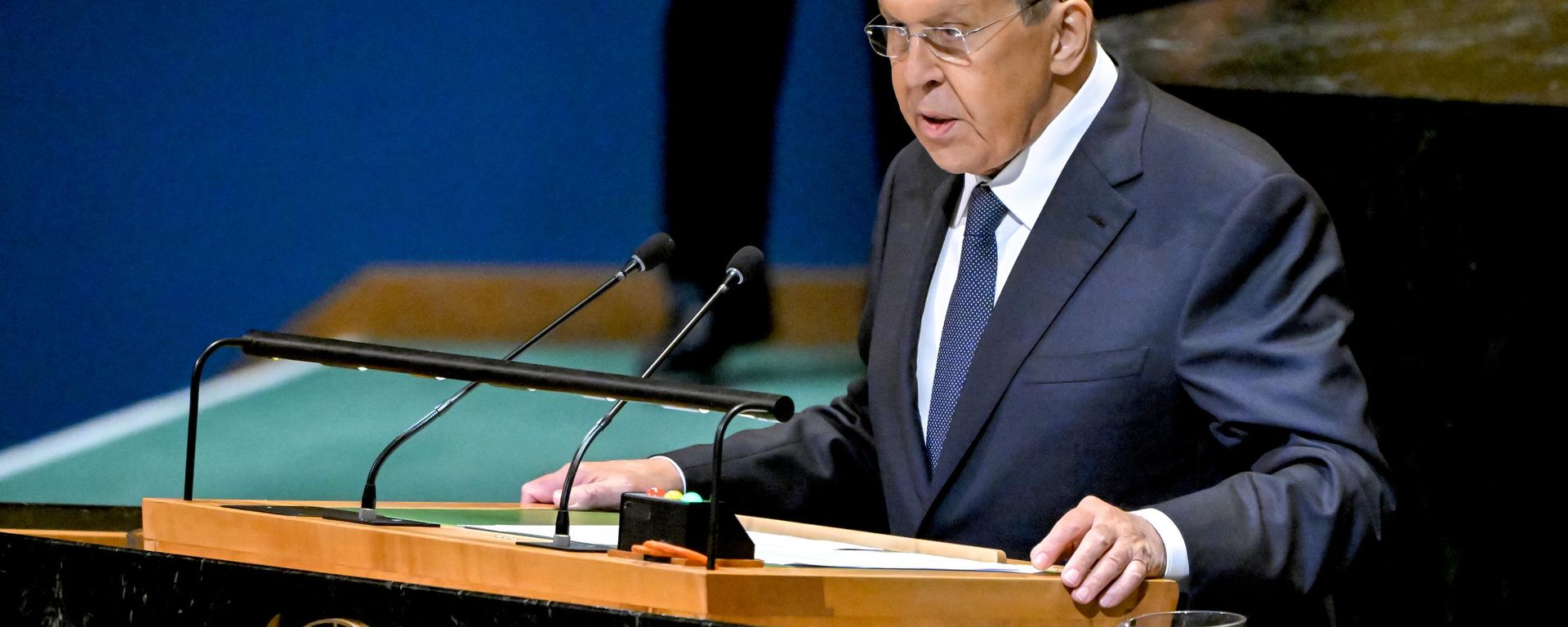 Russian Foreign Minister Sergey Lavrov speaks at a meeting during the High-Level Week of the 80th session of the UN General Assembly in New York - Sputnik International, 1920, 26.09.2026