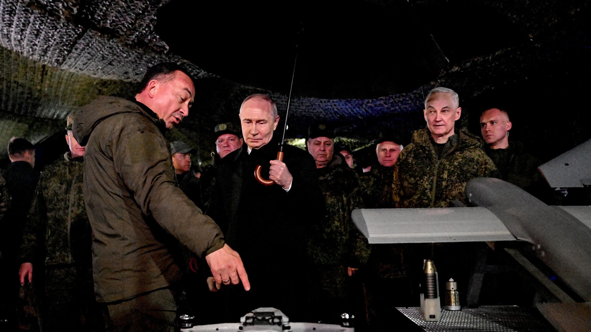 Putin Observes Center-2026 Drills Focused on Repelling External Threats