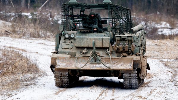 Modernized BREM-80 armored recovery vehicle - Sputnik International