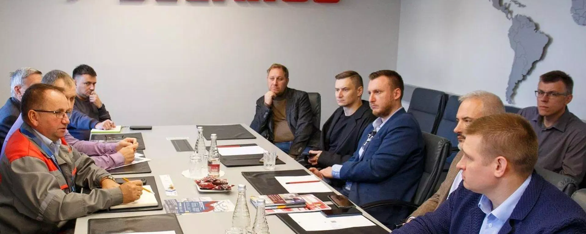 Moscow Companies Hold Over 100 Business Meetings at INNOPROM Exhibition in Minsk Moscow Companies Hold Over 100 Business Meetings at INNOPROM Exhibition in Minsk - Sputnik International, 1920, 18.10.2026