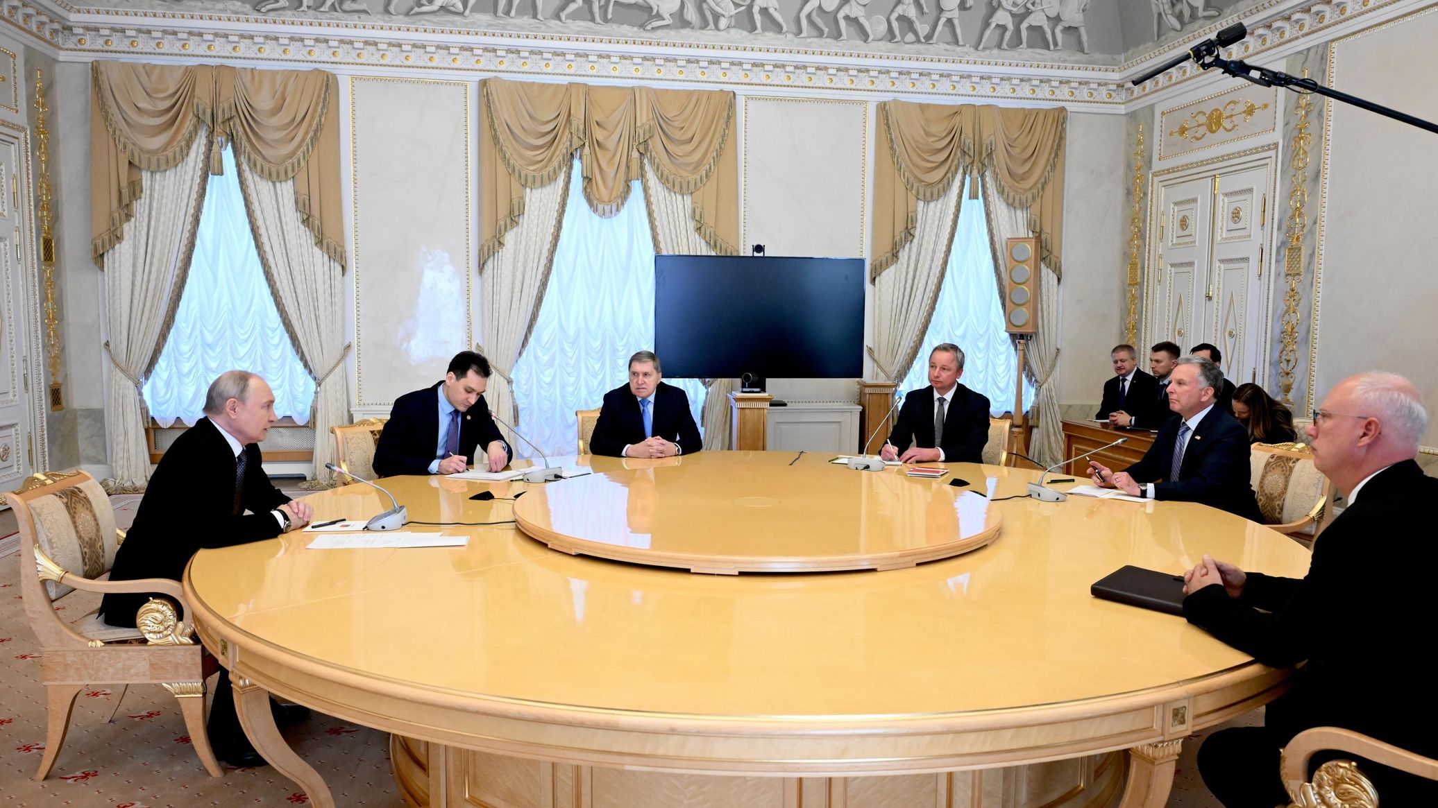 Russia-US Relations Gain Momentum Following Putin-Witkoff Talks – Analyst