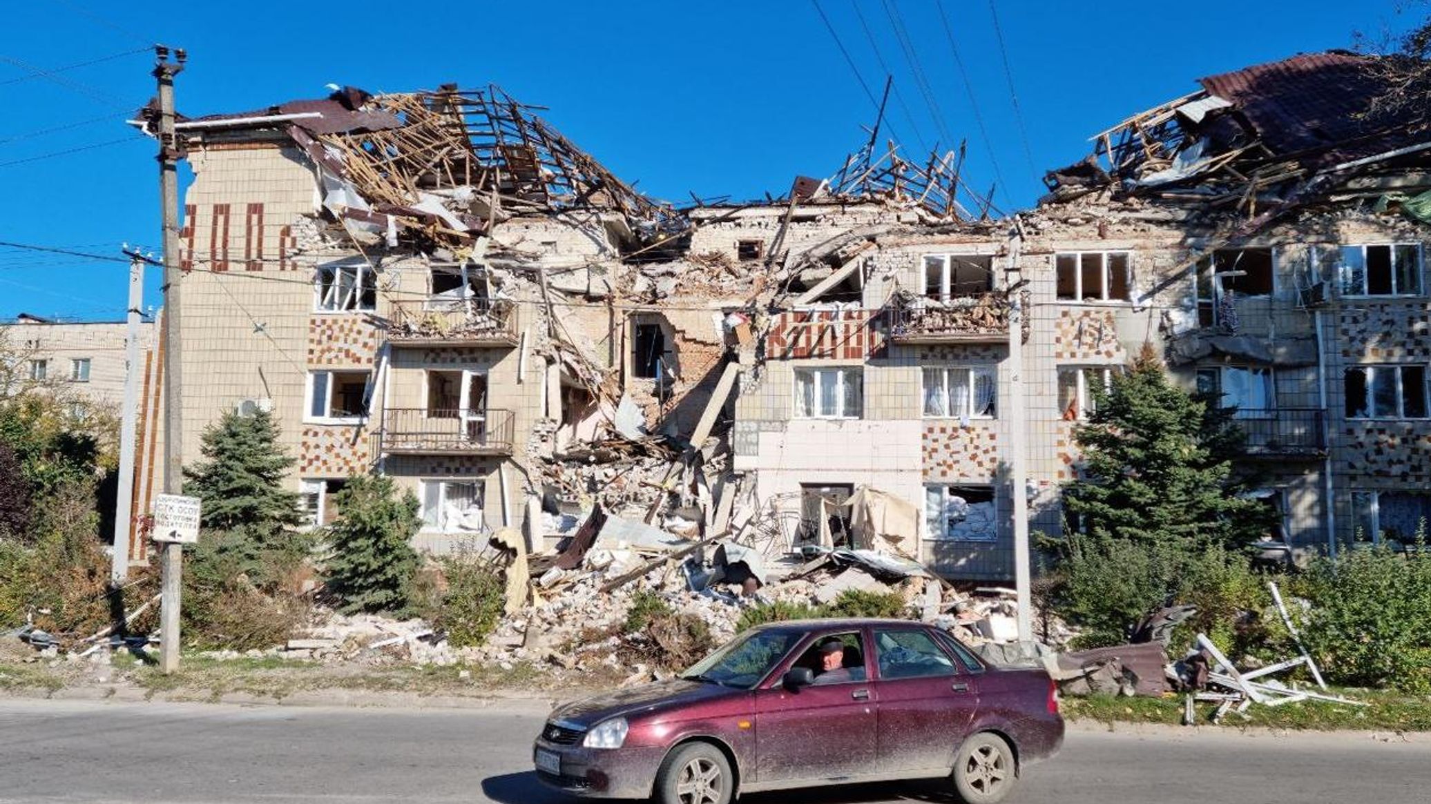 Lantratova Says Stays in Contact With Kherson Region`s Leadership on Situation in Aleshki