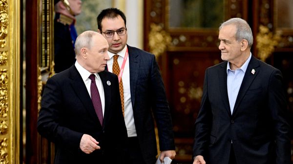 President Vladimir Putin met with Iranian President Masoud Pezeshkian - Sputnik International