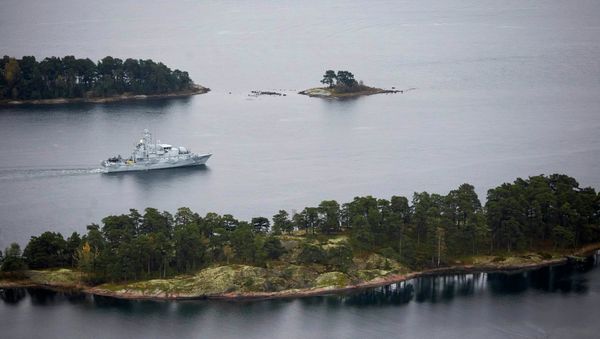 Swedish minesweeper HMS Koster patrols the waters of the Stockholm archipelago Swedish minesweeper HMS Koster patrols the waters of the Stockholm archipelago - Sputnik International