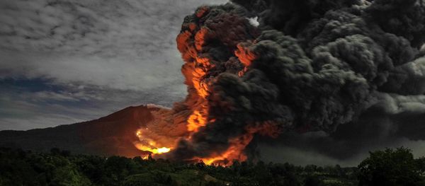The warning of a tsunami threat south of Indonesia that was issued on Saturday following two earthquakes with a 7.3-magnitude has been cancelled. The warning of a tsunami threat south of Indonesia that was issued on Saturday following two earthquakes with a 7.3-magnitude has been cancelled. - Sputnik International
