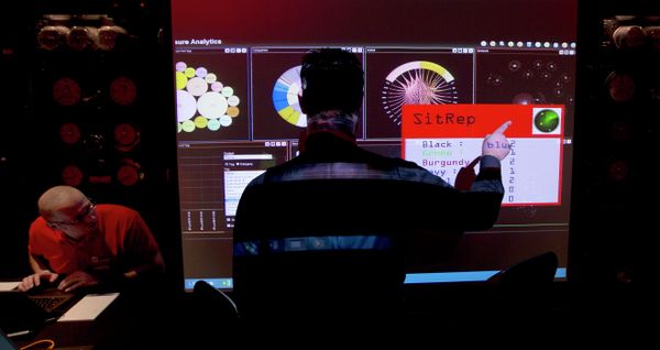 A representative of GCHQ, the British Government's electronic intelligence service - Sputnik International