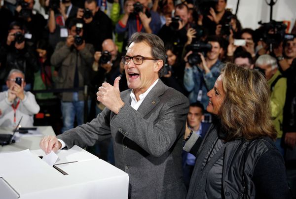 Symbolic Vote on Catalan Independence in Pictures Symbolic Vote on Catalan Independence in Pictures - Sputnik International