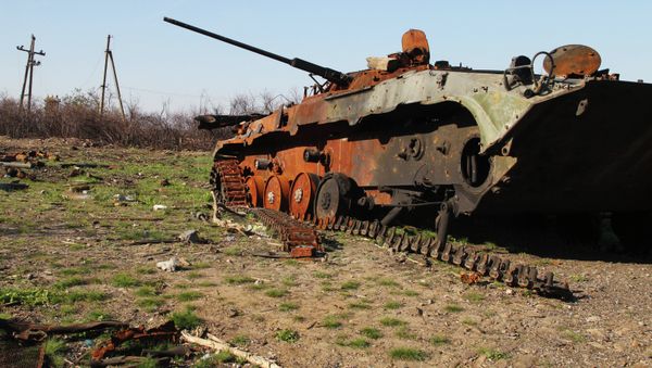 The tense situation persists in the city of Donetsk, as the sounds of gunfire explosions are heard all around the city throughout the day. - Sputnik International
