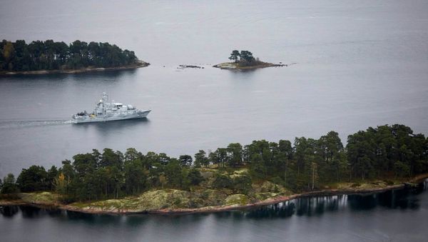 Swedish minesweeper HMS Koster patrols the waters of the Stockholm archipelago Swedish minesweeper HMS Koster patrols the waters of the Stockholm archipelago - Sputnik International