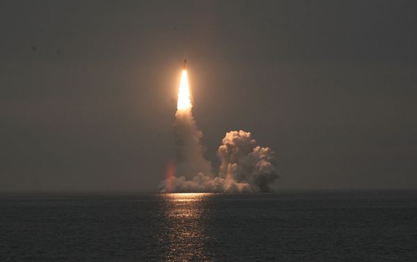 Launch of a Bulava SLBM - Sputnik International