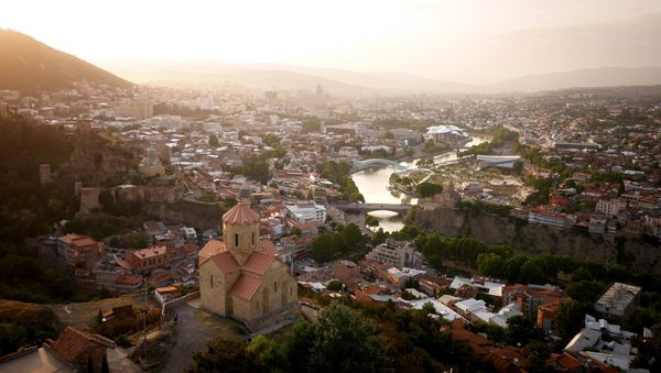 The Mtkvari River winding through Tbilisi, Georgia - Sputnik International