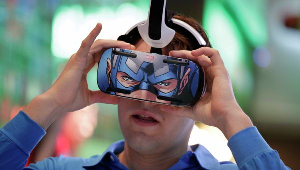 Samsung's Gear VR headset at the Samsung Galaxy booth at the International CES Samsung's Gear VR headset at the Samsung Galaxy booth at the International CES - Sputnik International