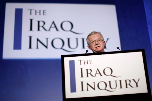 John Chilcot, the chairman of the Iraq Inquiry, outlines the terms of reference for the inquiry and explains the panel's approach to its work during a news conference to launch it at the QEII conference center in London, Thursday, July 30, 2009. - Sputnik International