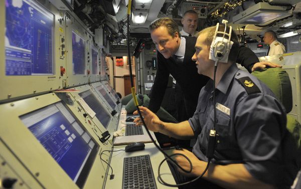 British Prime Minister David Cameron (L) visits the Trident Nuclear Submarine, HMS Victorious British Prime Minister David Cameron (L) visits the Trident Nuclear Submarine, HMS Victorious - Sputnik International
