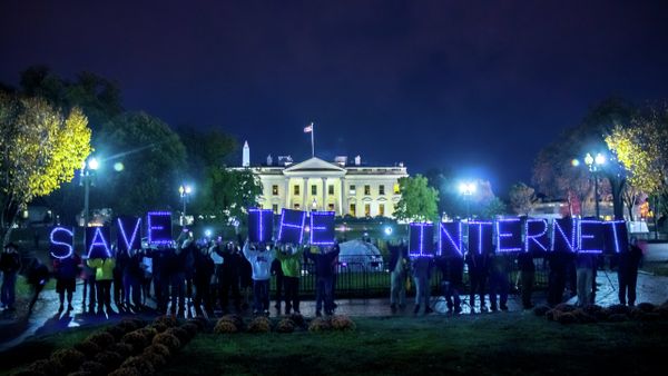 Net neutrality advocates received welcome news when FCC Chairman Tom Wheeler announced his plan to strictly regulate Internet service providers. - Sputnik International
