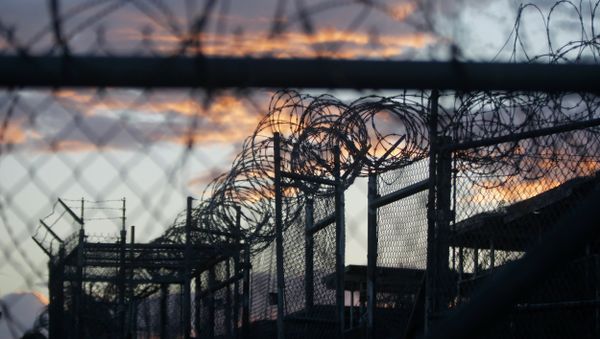 Six years after President Barack Obama vowed to close it, the detention facility at Guantanamo Bay Naval Base in Cuba continues to house more than 100 detainees. - Sputnik International