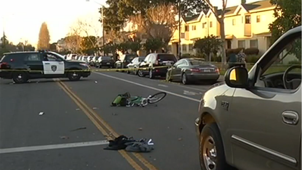 An Oakland, California cyclist was robbed while unconscious after he was hit by a truck on his way to a health clinic on Tuesday, January 13, 2014. An Oakland, California cyclist was robbed while unconscious after he was hit by a truck on his way to a health clinic on Tuesday, January 13, 2014. - Sputnik International
