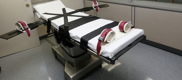 Oklahoma on Thursday is set to execute child rapist and murderer Charles Warner using a controversial mix of drugs. - Sputnik International