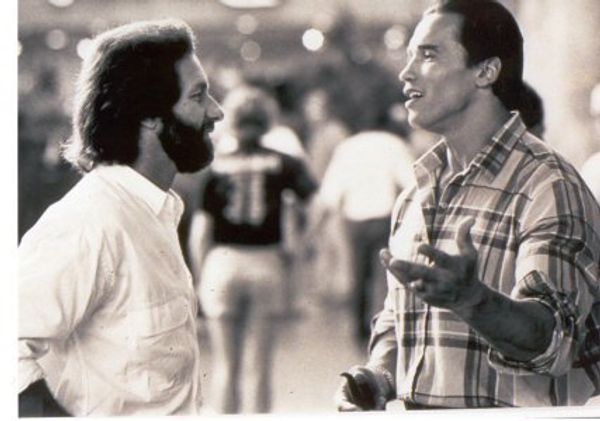 Gary Devore with Arnold Schwarzenegger Gary Devore with Arnold Schwarzenegger - Sputnik International