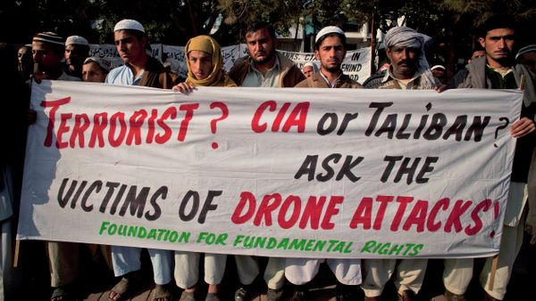 U.S. drone strikes targeting terrorists in Yemen and Pakistan have killed hundreds of unarmed civilians, including children, according to a data analysis by human rights organization Reprieve. U.S. drone strikes targeting terrorists in Yemen and Pakistan have killed hundreds of unarmed civilians, including children, according to a data analysis by human rights organization Reprieve. - Sputnik International