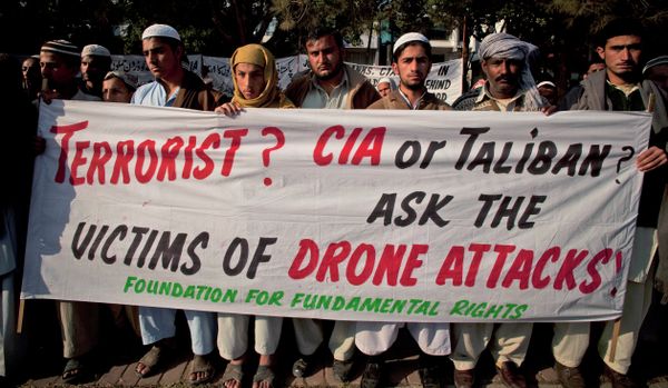 U.S. drone strikes targeting terrorists in Yemen and Pakistan have killed hundreds of unarmed civilians, including children, according to a data analysis by human rights organization Reprieve. - Sputnik International
