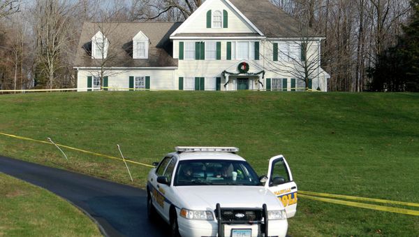 The Newtown legislative council voted Wednesday to tear down the house where Adam Lanza lived with his mother before he shot her and carried out the December 2012 massacre at Sandy Hook Elementary School. The Newtown legislative council voted Wednesday to tear down the house where Adam Lanza lived with his mother before he shot her and carried out the December 2012 massacre at Sandy Hook Elementary School. - Sputnik International