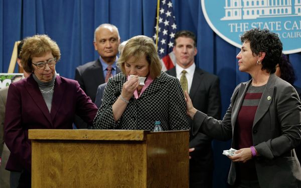 Debbie Ziegler, center, the mother of Brittany Maynard, is comforted by Sen. Lois Wolk, D-Davis, left, and Assemblymember Susan Talamantes Eggman, D-Stockton, as she appeared in support of proposed legislation allowing doctors to prescribe life-ending medication to terminally ill patients during a news conference at the Capitol, Wednesday, Jan. 21, 2015, in Sacramento, Calif. Maynard, a 29-year-old San Francisco Bay Area woman who had terminal brain cancer, moved to Oregon where she could legally end her life. Debbie Ziegler, center, the mother of Brittany Maynard, is comforted by Sen. Lois Wolk, D-Davis, left, and Assemblymember Susan Talamantes Eggman, D-Stockton, as she appeared in support of proposed legislation allowing doctors to prescribe life-ending medication to terminally ill patients during a news conference at the Capitol, Wednesday, Jan. 21, 2015, in Sacramento, Calif. Maynard, a 29-year-old San Francisco Bay Area woman who had terminal brain cancer, moved to Oregon where she could legally end her life. - Sputnik International