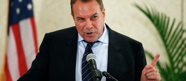 Jeff Greene wags his finger in 2010. Jeff Greene wags his finger in 2010. - Sputnik International