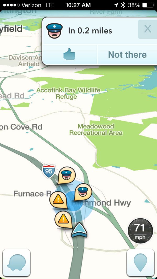 This image taken from the the Waze app on an iPhone, in Washington, shows police at the scene on a map on the app. Authorities say one of the technology industry's most popular mobile apps could put officers' lives in danger from would-be cop-killers who can find where their targets are parked. This image taken from the the Waze app on an iPhone, in Washington, shows police at the scene on a map on the app. Authorities say one of the technology industry's most popular mobile apps could put officers' lives in danger from would-be cop-killers who can find where their targets are parked. - Sputnik International
