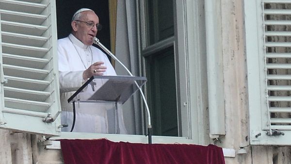 Pope Francis has asked people to raise a prayer for the 43 missing Mexican students. - Sputnik International
