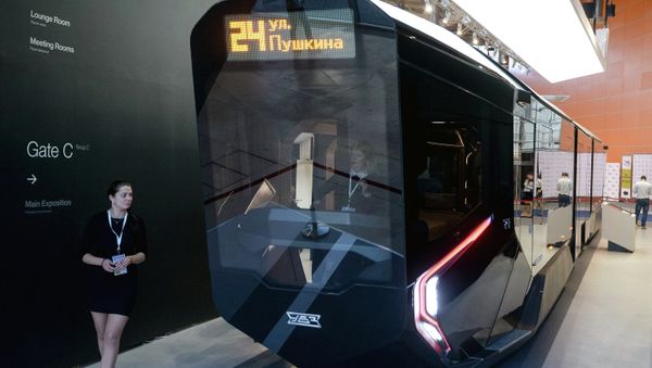 The prototype of the low-floor modular tram car of new generation of R1 - Sputnik International