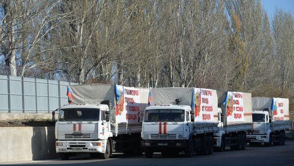 The trucks that have delivered humanitarian aid to Luhansk in southeastern Ukraine are done unloading their cargo and are headed for the Russian border. The trucks that have delivered humanitarian aid to Luhansk in southeastern Ukraine are done unloading their cargo and are headed for the Russian border. - Sputnik International