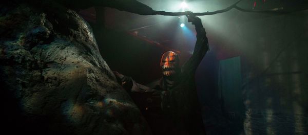 An actor is seen inside the Legend of Sleepy Hollow room at Nightmare: New York, a haunted house for adults, in New York October 22, 2014. With Hollywood-grade stagecraft and professional actors, haunted houses are in increasingly high demand - Sputnik International