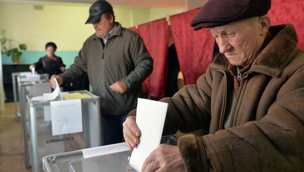 Donetsk residents participate in elections of the head of DNR and deputies of National Council of the republic on November 2, 2014. Donetsk residents participate in elections of the head of DNR and deputies of National Council of the republic on November 2, 2014. - Sputnik International
