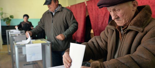 Donetsk residents participate in elections of the head of DNR and deputies of National Council of the republic on November 2, 2014. Donetsk residents participate in elections of the head of DNR and deputies of National Council of the republic on November 2, 2014. - Sputnik International