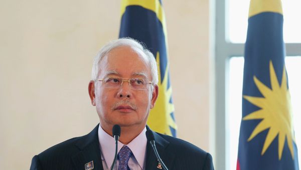 The Malaysian government plans to introduce a new law to counter potential terrorist threats, amid reports that Islamic State (IS) militants are returning back to Malaysia to spread their radical ideology - Sputnik International