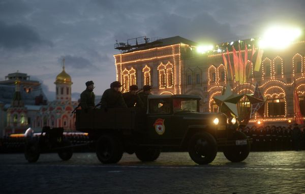 Moscow Prepares to Celebrate Anniversary of Legendary 1941 Military Parade Moscow Prepares to Celebrate Anniversary of Legendary 1941 Military Parade - Sputnik International