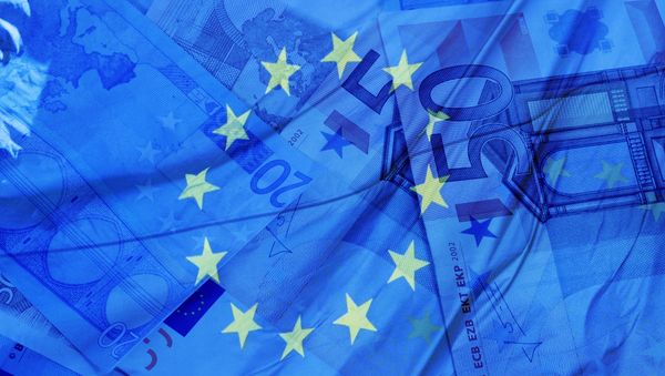 Money and flag of the European Union Money and flag of the European Union - Sputnik International